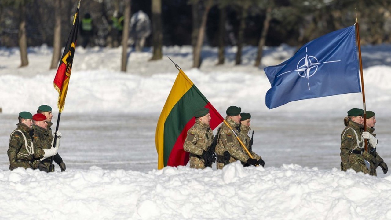 Almanya’nın Litvanya’daki zırhlı tugayına binden fazla NATO askeri katıldı
