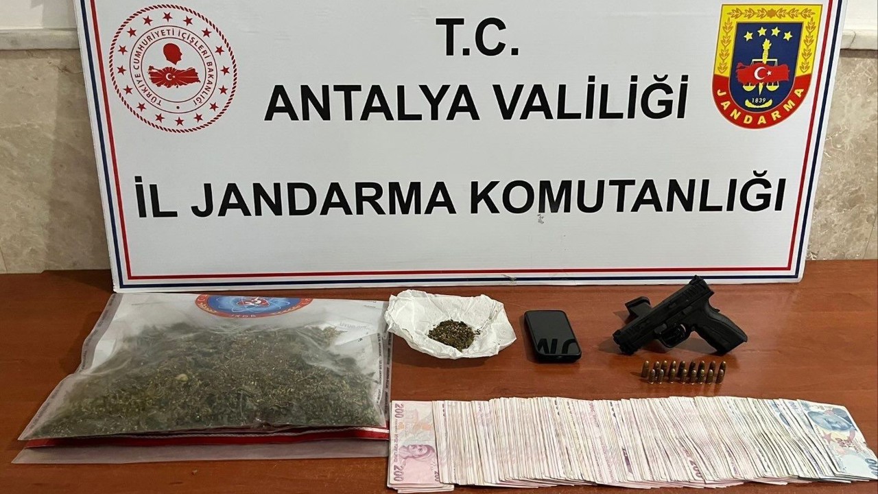 Alanya’da jandarmadan uyuşturucu operasyonu
