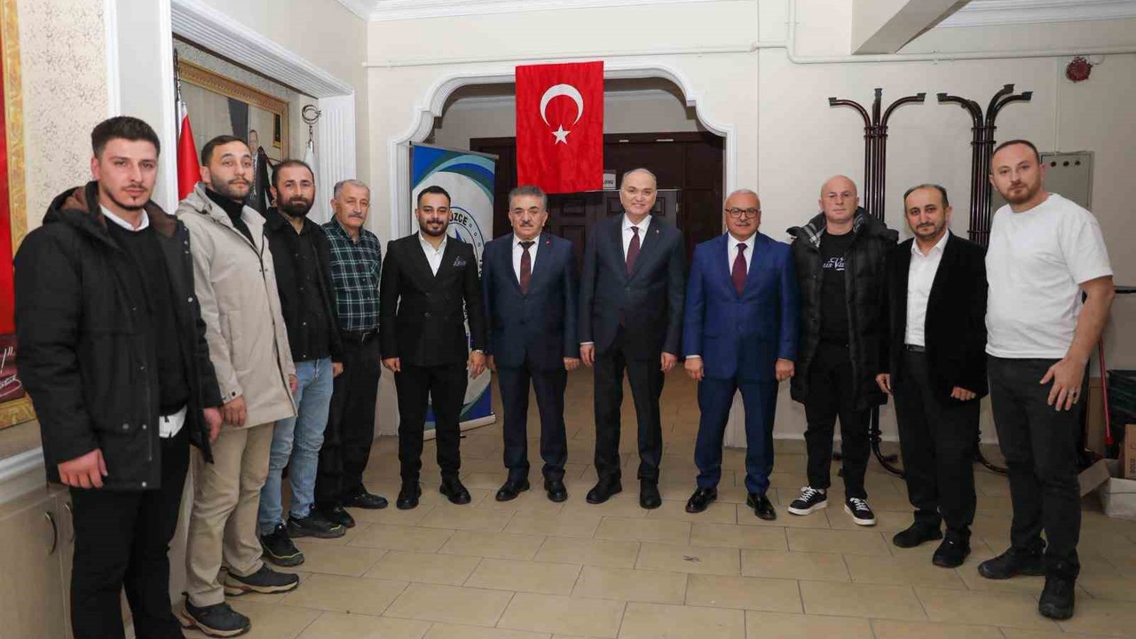 Başkan Özlü: "Esnaf odalarımız, en yakın iş birliği kurumlarımızdır"
