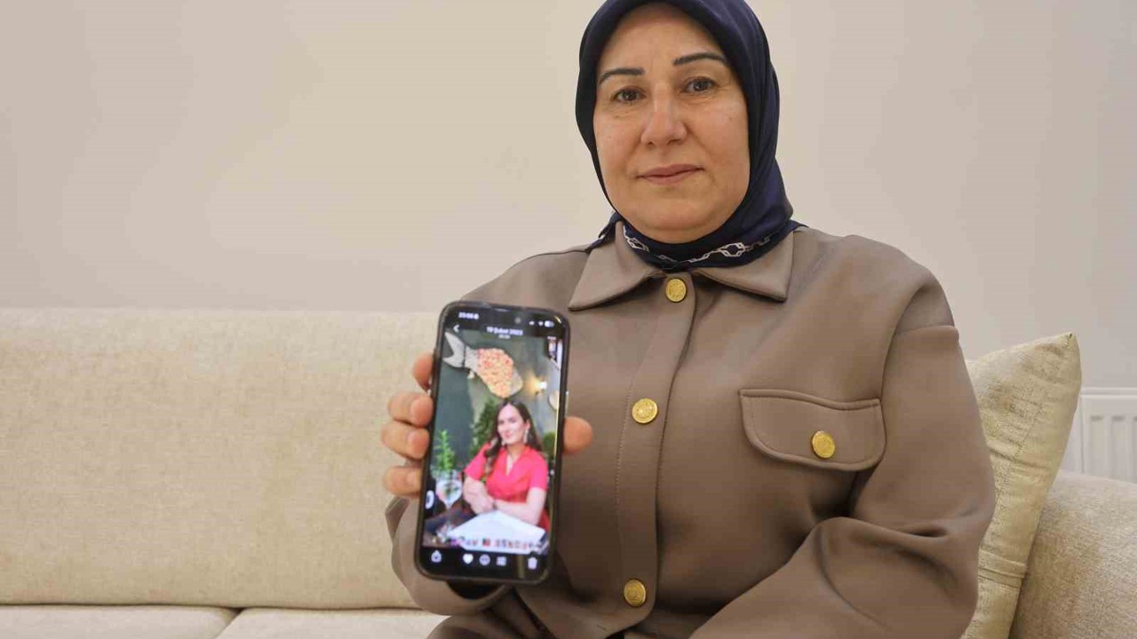 Depremde 2 kızı can veren acılı anne, evlatlarını kurtarabilmek için son ana kadar mücadele veren Mehmetçiğin emeklerini unutmuyor
