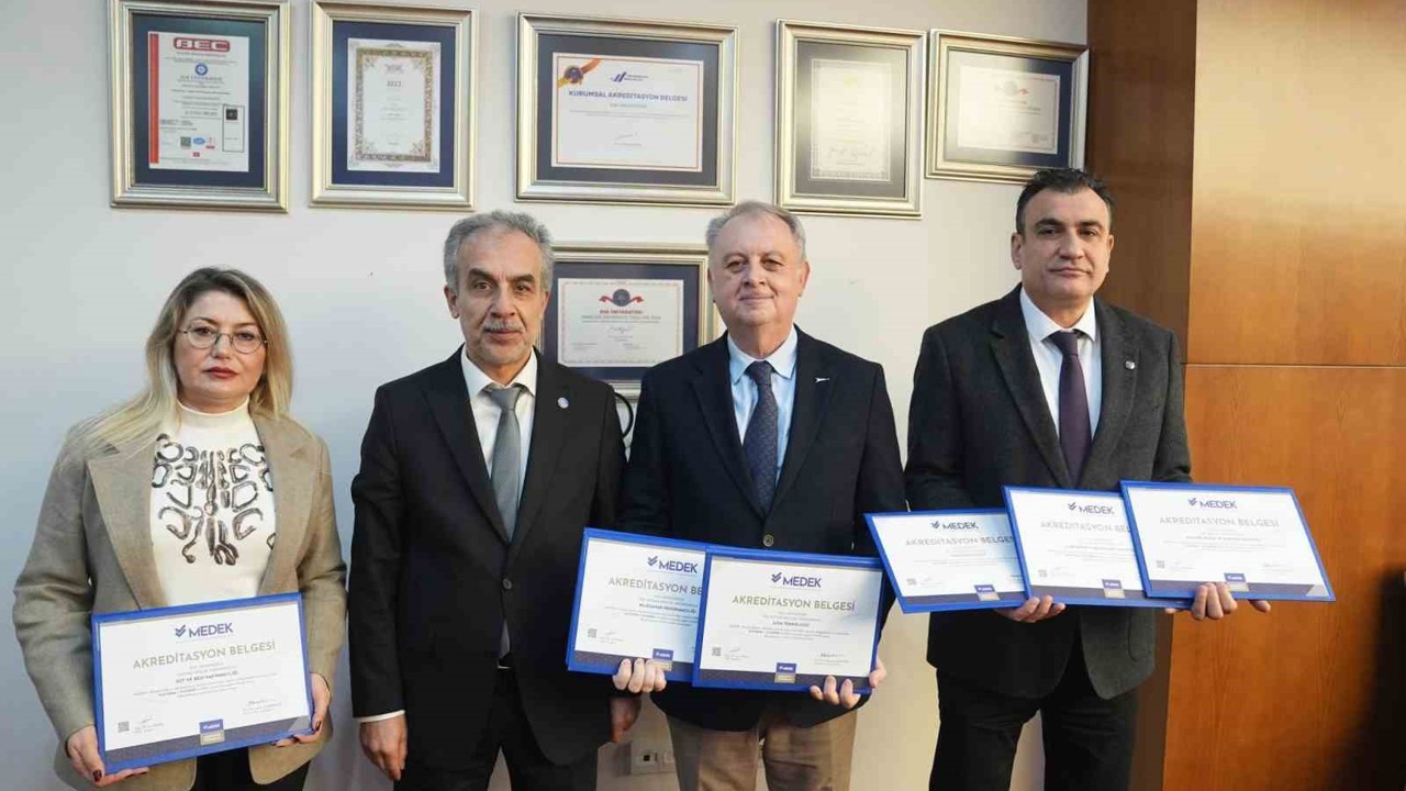 EÜ’de 6 ön lisans programı daha akreditasyon aldı
