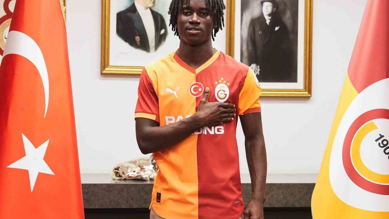 Renato Nhaga, Galatasaray’ın ilk Gine-Bissaulu futbolcusu oldu
