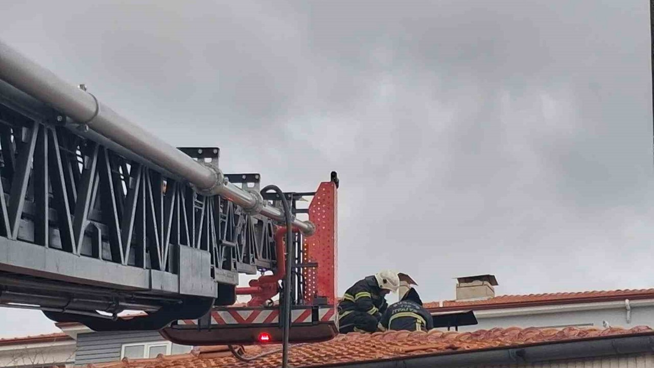 Burdur’da baca yangını itfaiye ekiplerince söndürüldü
