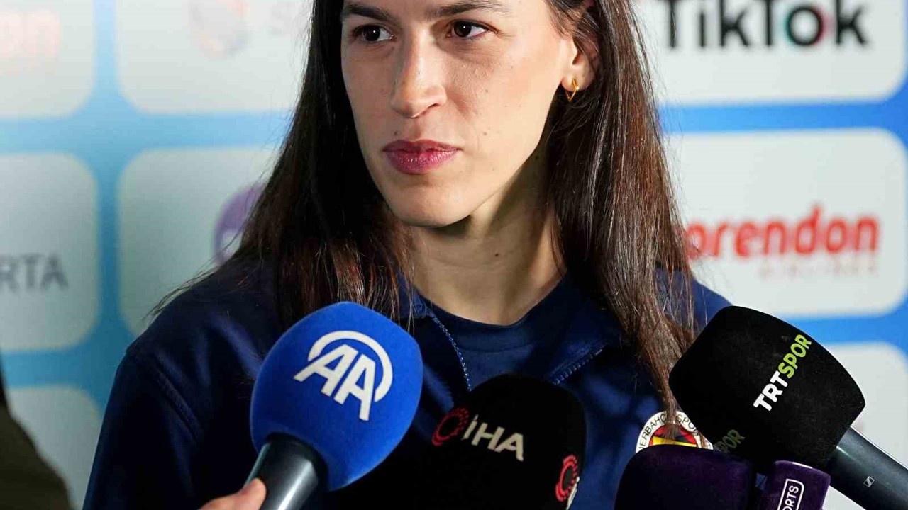 Sevgi Uzun: "Umarım geçen seneyi telafi edip, bu yıl Avrupa’yı şampiyonlukla bitireceğiz"
