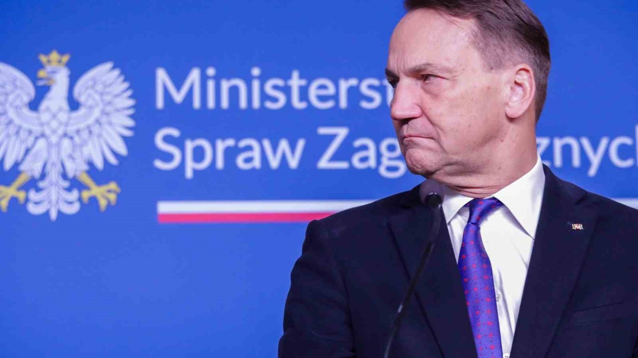 Polonya Dışişleri Bakanı Sikorski: "Ukrayna’daki savaş tamamen Avrupa tarafından finanse ediliyor"
