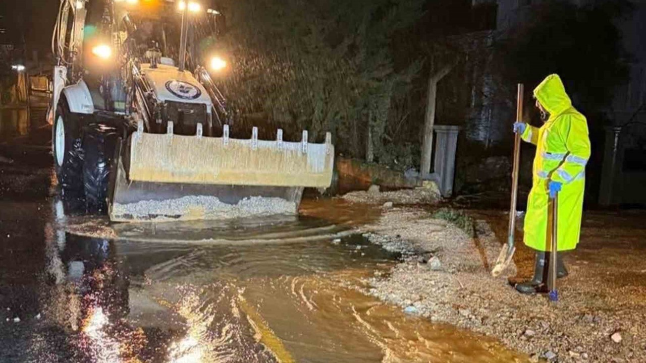 MUSKİ ekiplerinden anında müdahale
