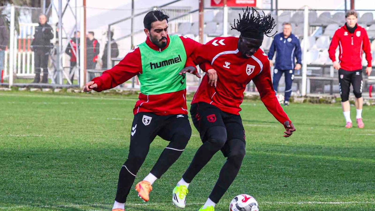 Samsunspor, Karadeniz derbisinden galibiyetle ayrılmak istiyor
