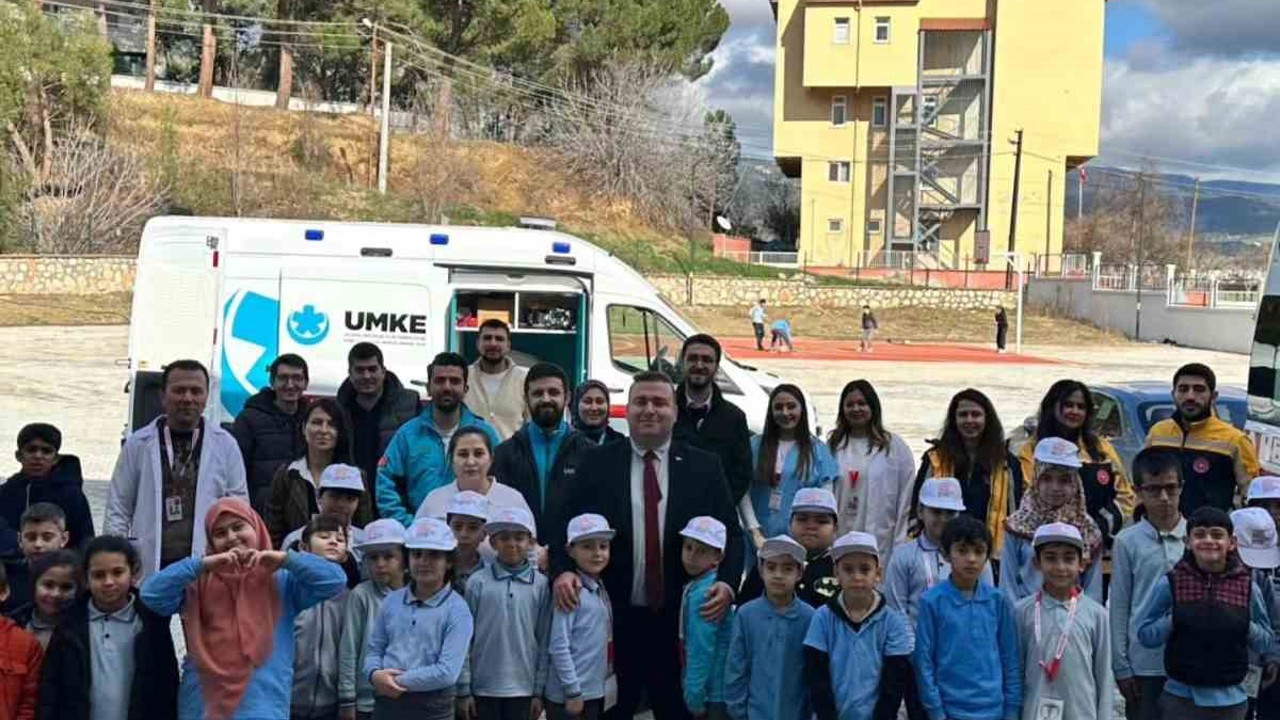 Bilecik’te ‘Sağlıklı Çocuk, Sağlıklı Gelecek Eğitim Programı’ düzenlendi
