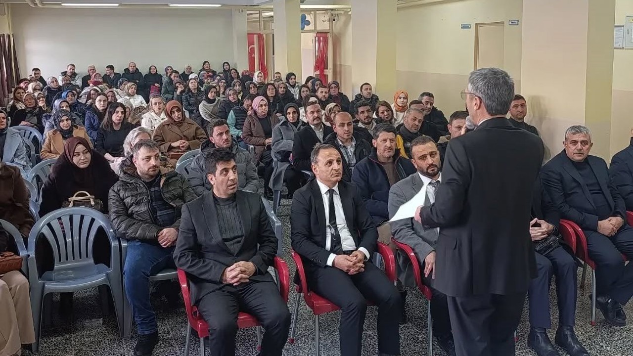 Bayburt’ta ikinci dönem eğitim planlamaları toplantıda ele alındı

