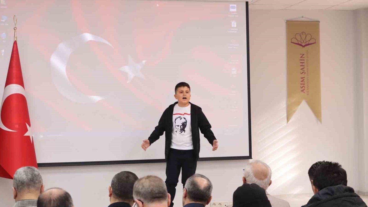 İstiklal Marşı’nı en güzel okumak için yarıştılar
