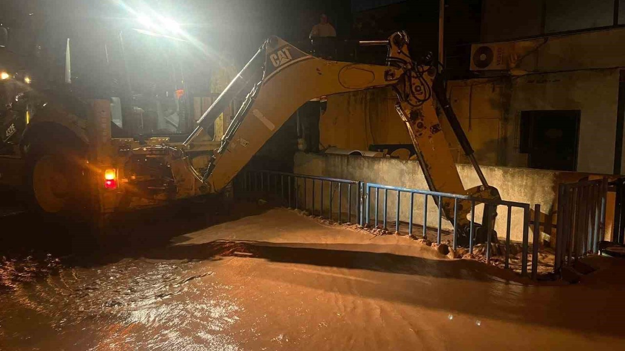 İzmir, 6 gündeki yağışla şubat ayı ortalamasını aştı
