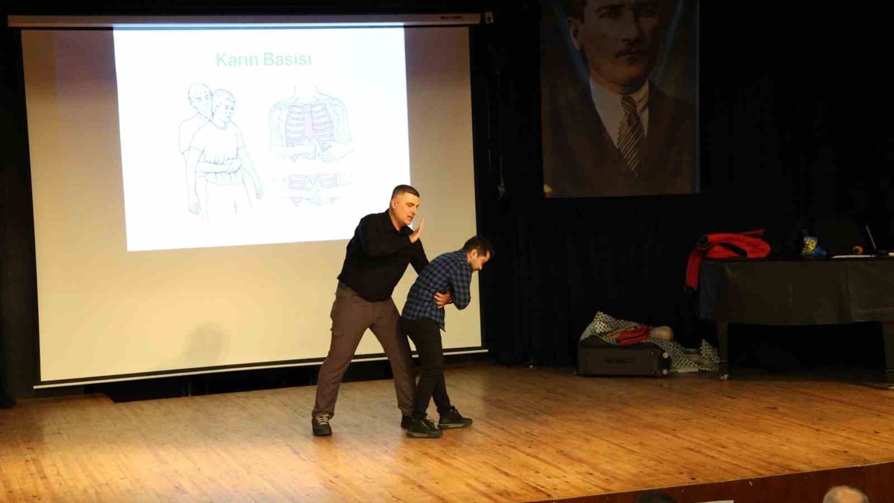 Nazilli’de ’6 Şubat Depremleri’nin yıl dönümünde anlamlı eğitim
