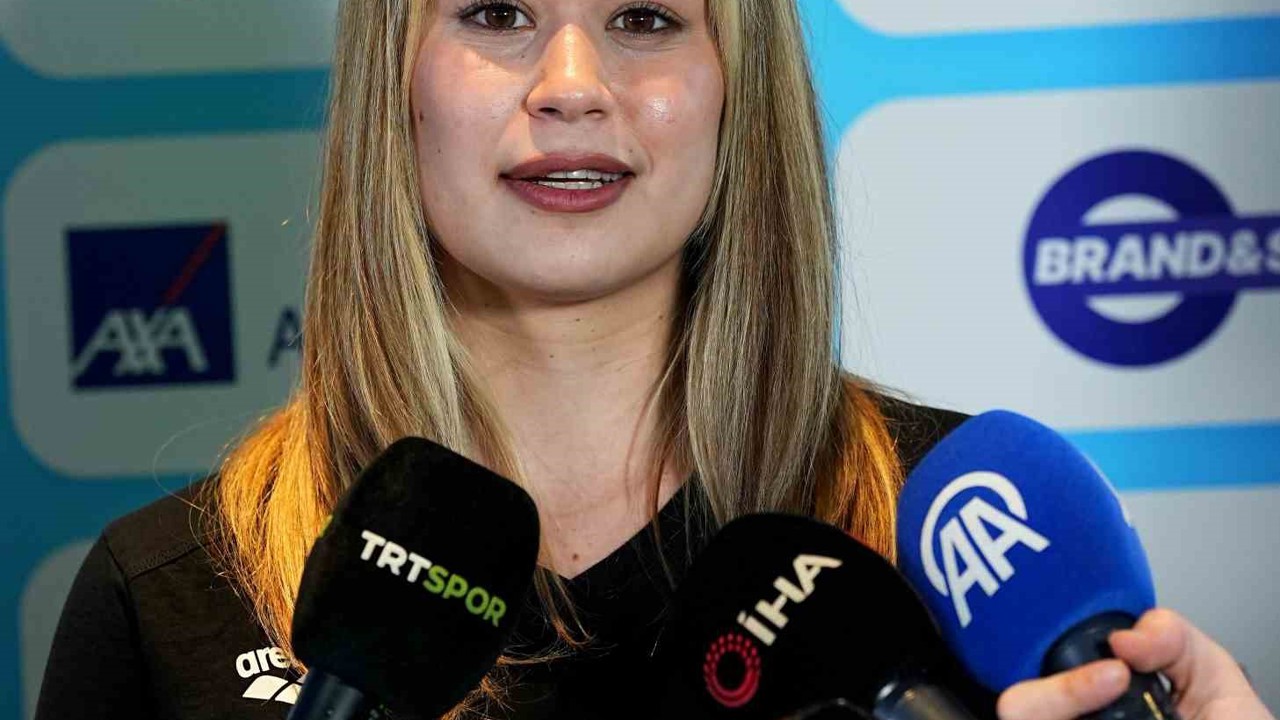 Defne Kurt: "5 altın madalya aldığım için inanılmaz mutluyum"
