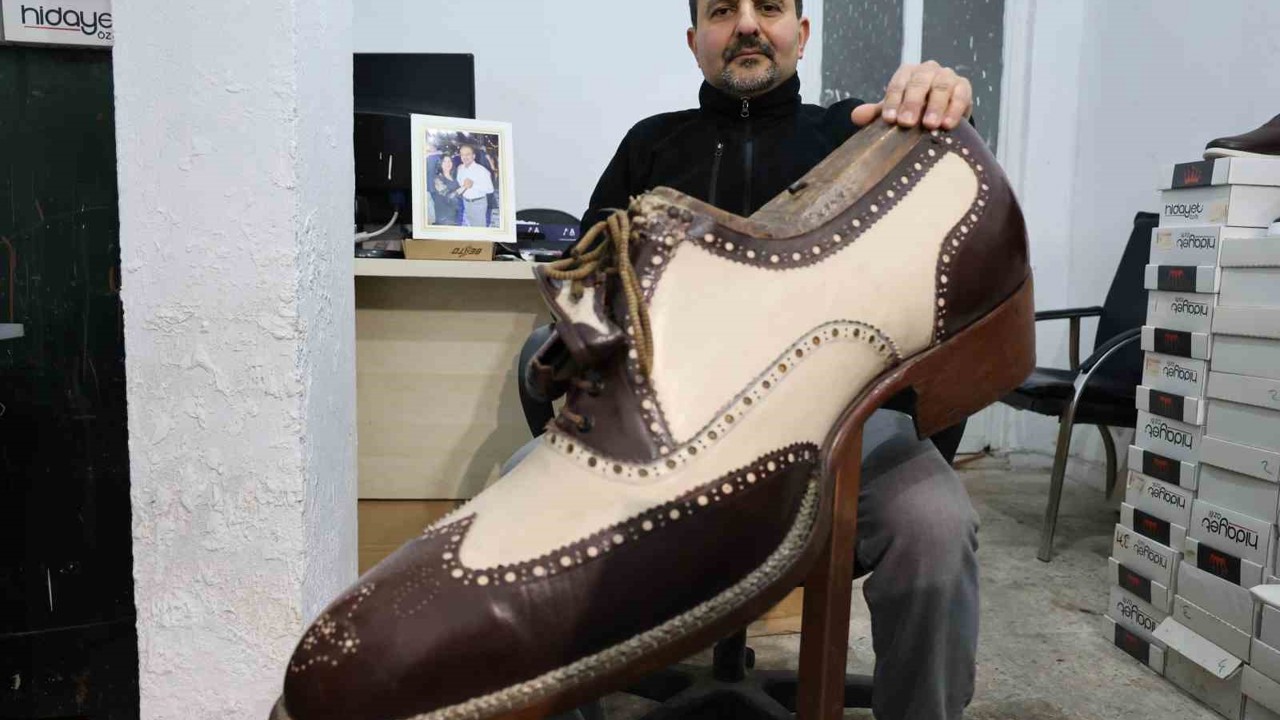 6 Şubat depreminde 10 yakınını kaybedip Aksaray’a yerleşen ayakkabı imalatçısı Şükrü Levent Okurlar o sabahı anlattı
