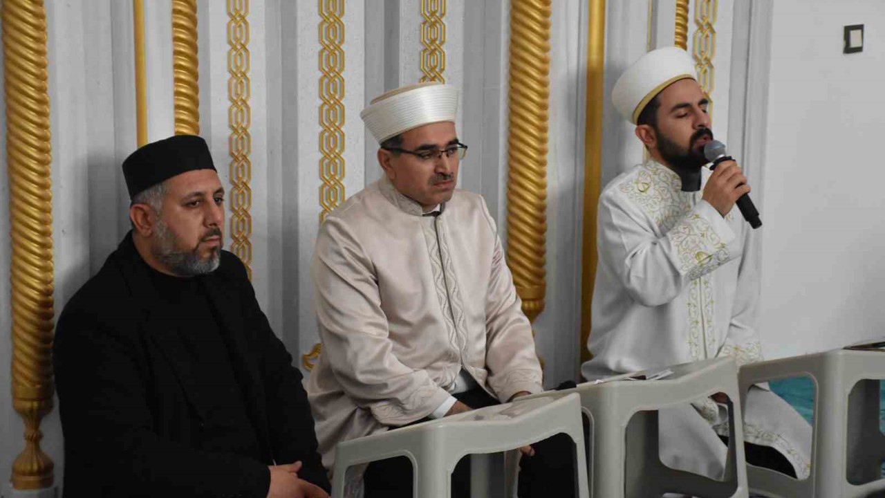 Şırnak’ta asrın felaketinin yıl dönümünde deprem şehitleri dualarla yad edildi
