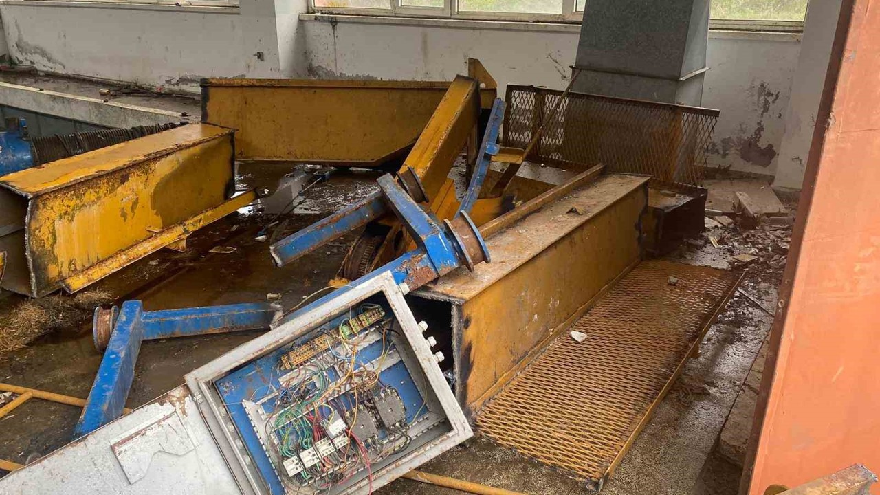 Faal olmayan Su Temin Projesi Tesisine girip 6 milyon liralık malzeme çaldılar
