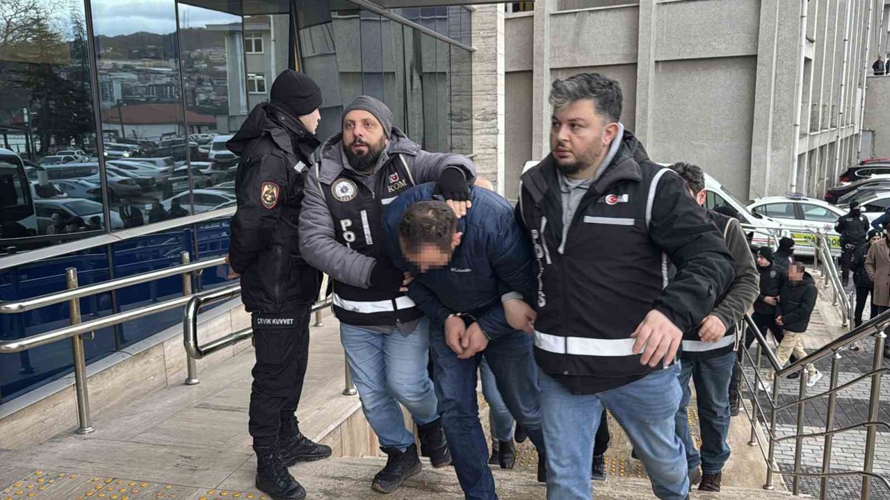 Zonguldak’taki rüşvetle araç muayenesi operasyonunda 6 tutuklama
