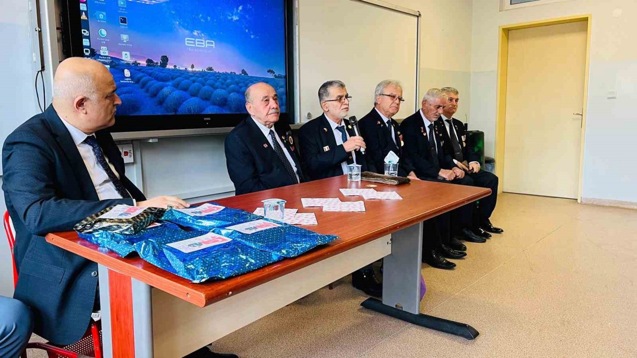 Zonguldaklı gaziler gençlerle buluştu
