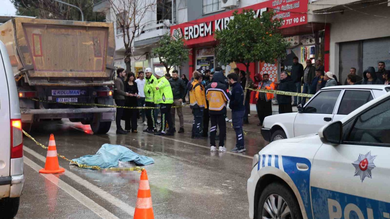 Kozan’da kamyonun çarptığı yaşlı adam hayatını kaybetti
