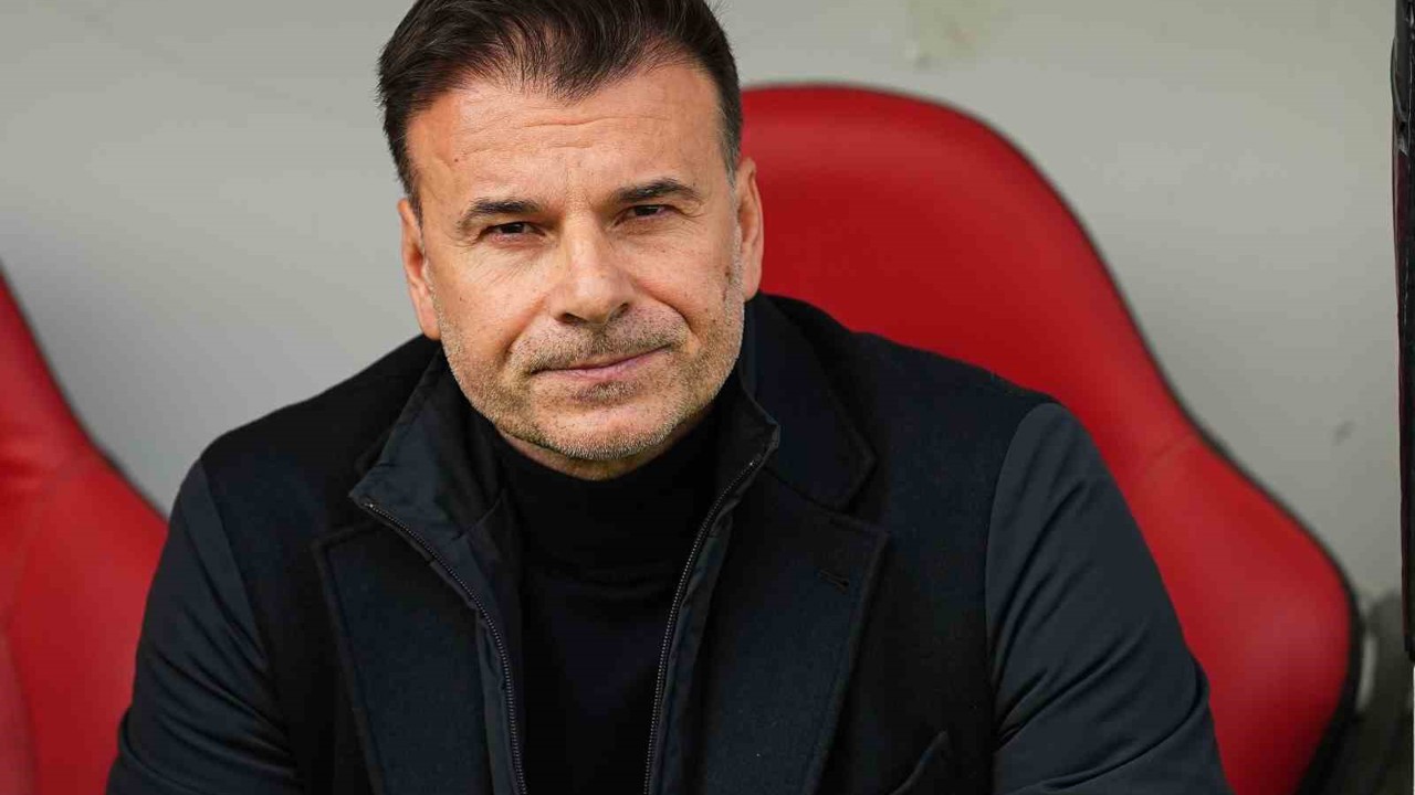 Trendyol Süper Lig: Fatih Karagümrük: 1 - Antalyaspor: 0 (Maç devam ediyor)
