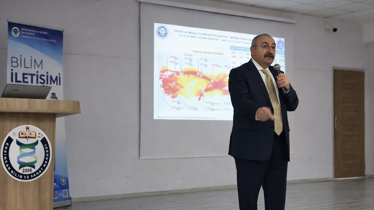 Erzincan’da deprem bilincini artırmaya yönelik konferans düzenlendi
