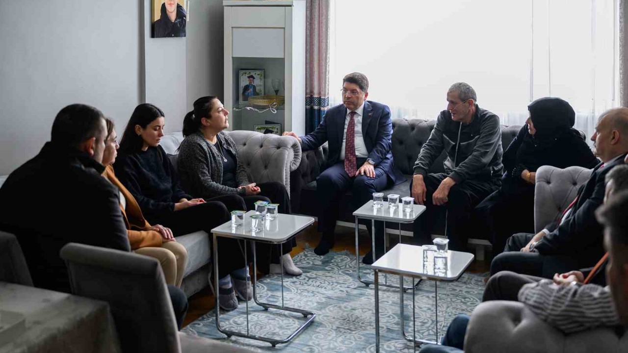 Adalet Bakanı Tunç, Atlas Çağlayan’ın ailesini ziyaret etti
