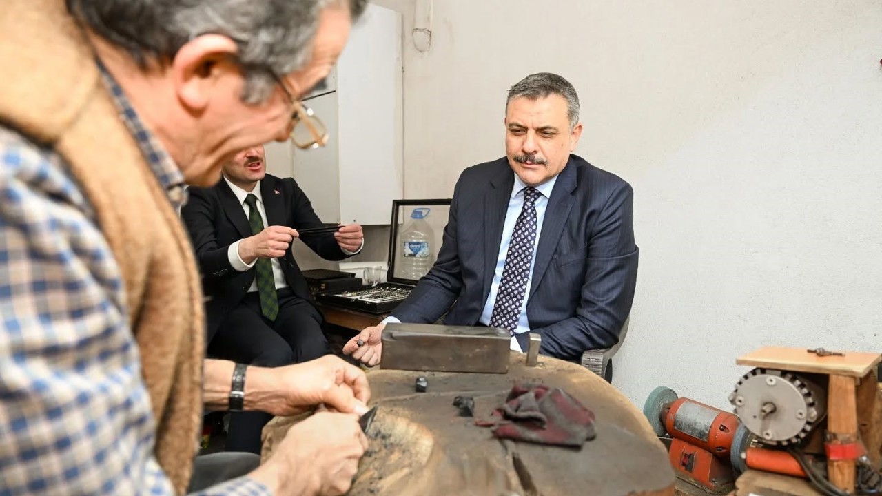 45 yıllık Oltu taşı ustası Hali Aydın’a vefa
