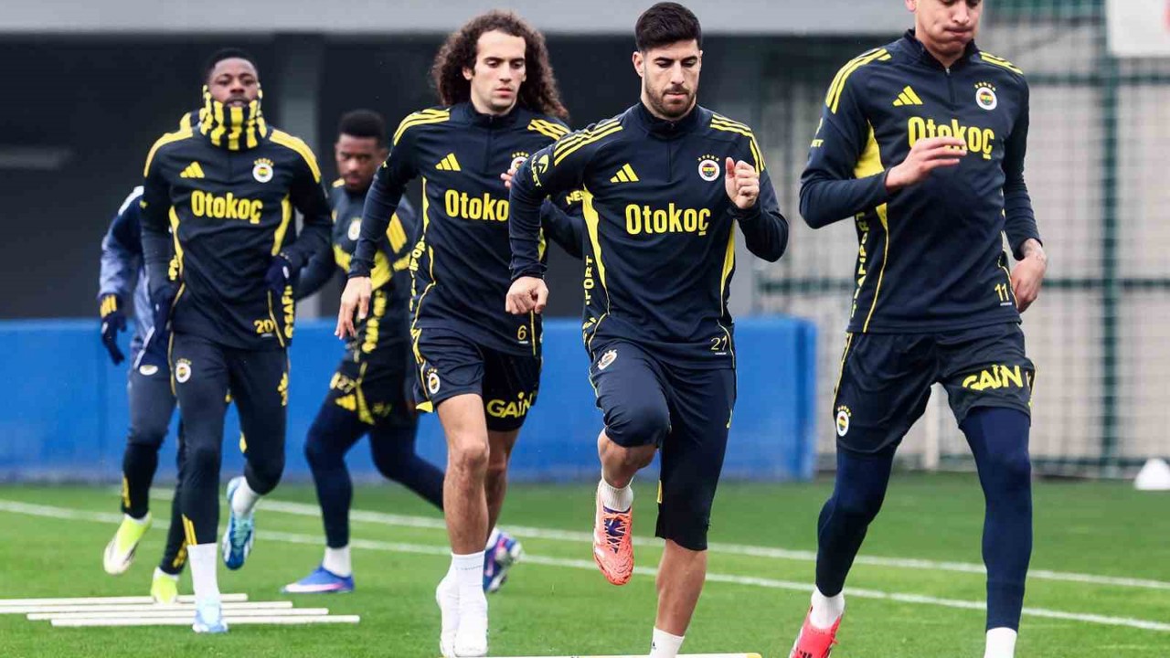 Fenerbahçe, Gençlerbirliği maçının hazırlıklarını tamamladı
