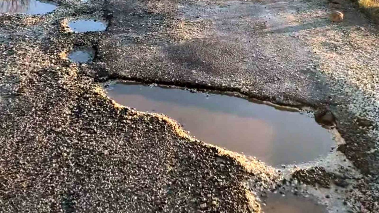 Araban Elif Mahallesi ile Yavuzeli Rumkale yoluna yenileme talebi
