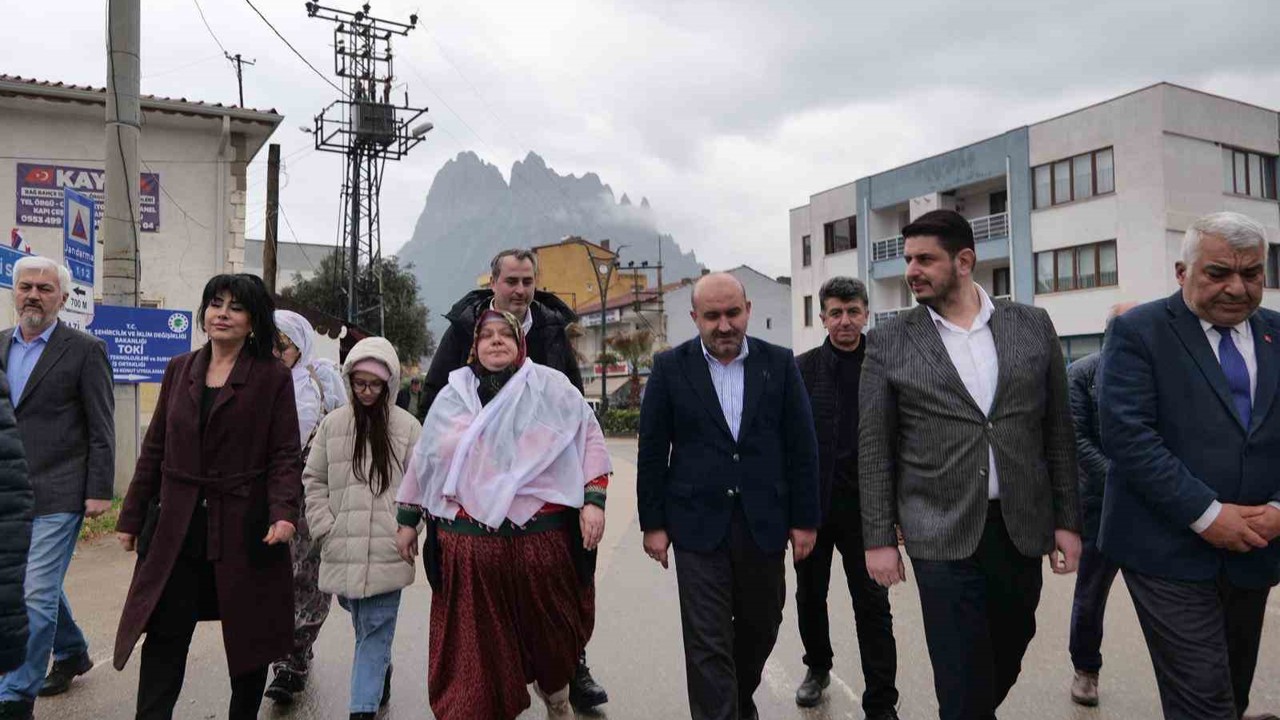 Başkan Zeynep Güneş’i İl Başkanı Albayrak ziyaret etti
