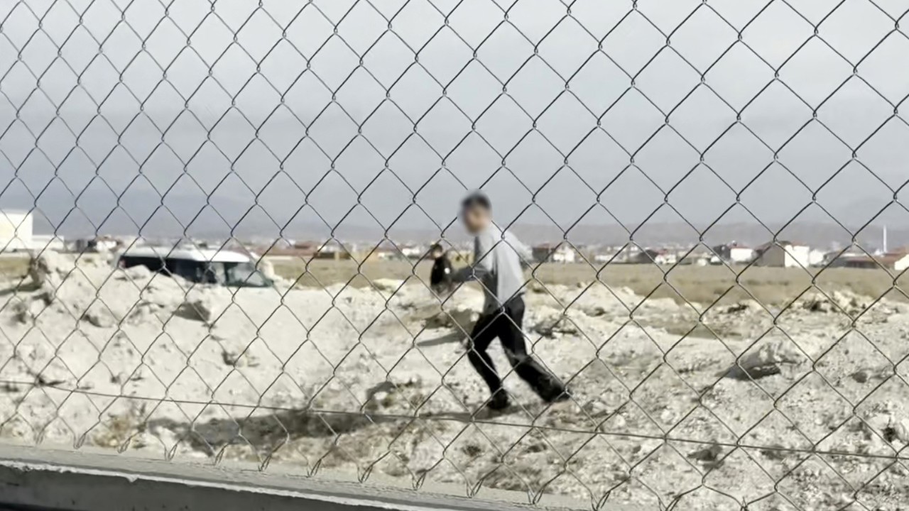 Önce motosikletiyle sonra yaya olarak kaçtı ama yakalanmaktan kurtulamadı
