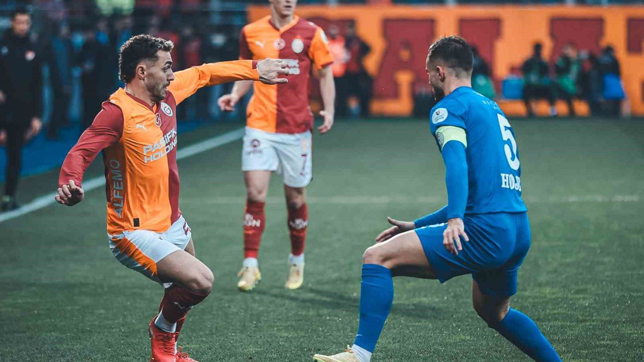 Trendyol Süper Lig: Çaykur Rizespor: 0 - Galatasaray: 1 (Maç devam ediyor)
