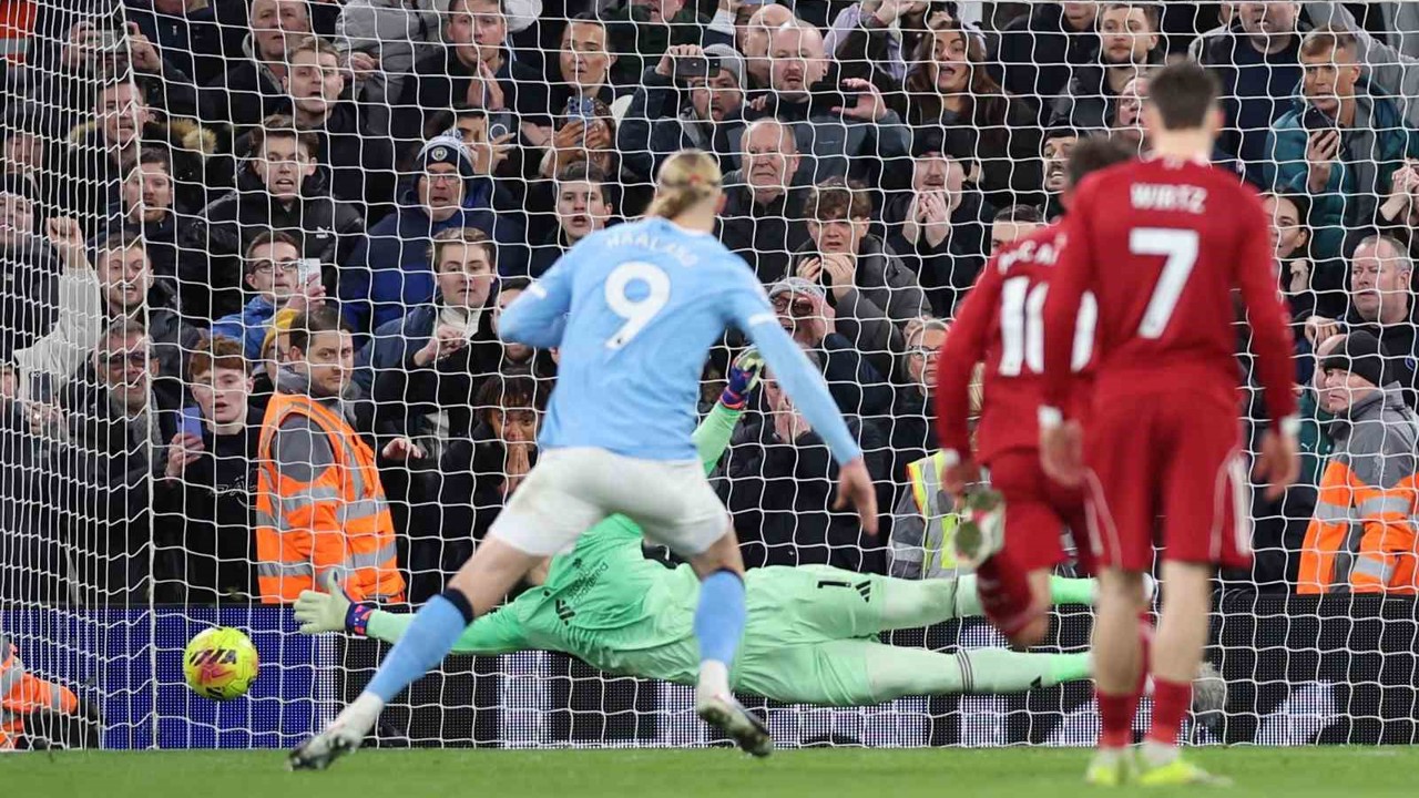 Manchester City, Liverpool’u uzatmalarda mağlup etti
