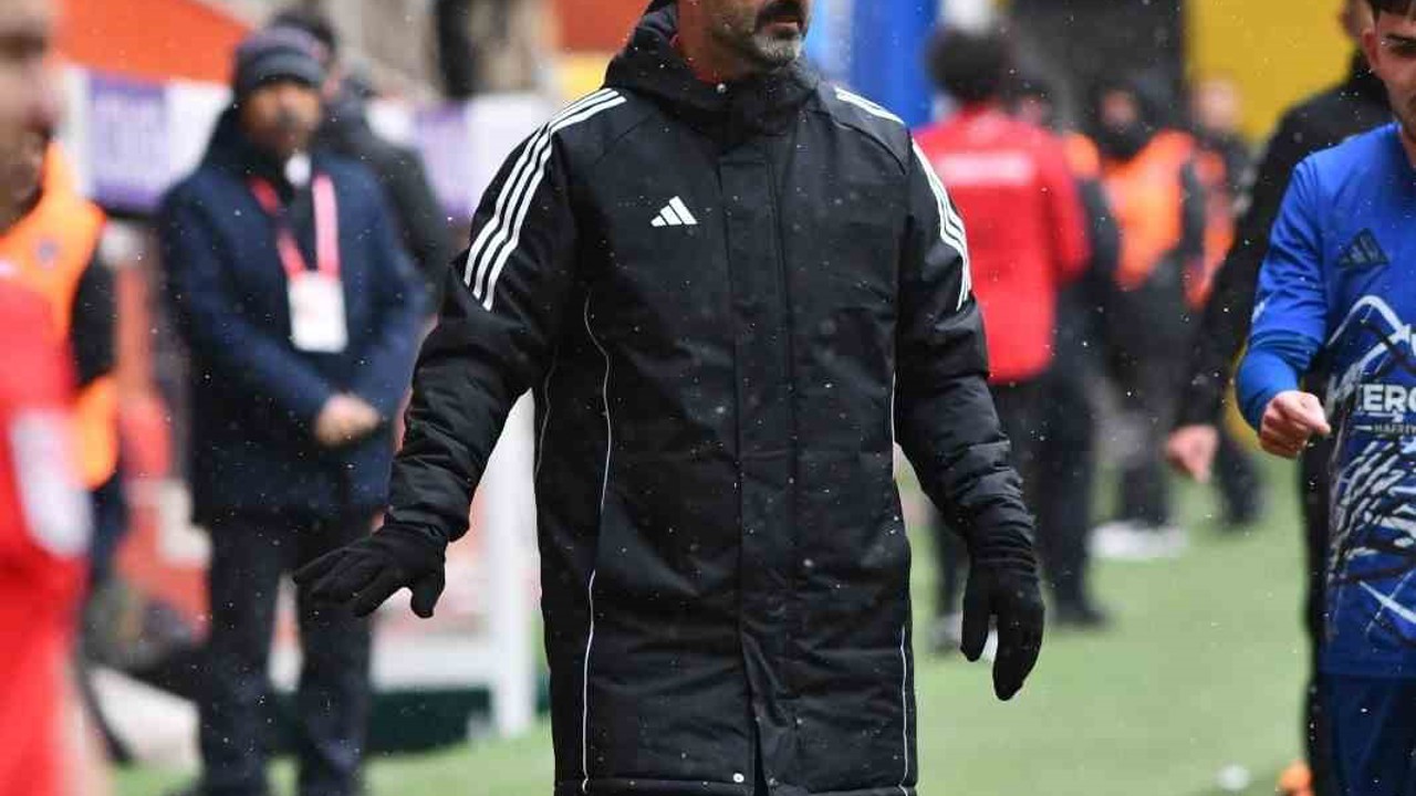 Erciyes 38 FK Teknik Direktör Adem Çak: "Seri yakaladığımız an neler yapabileceğimizi biliyoruz"
