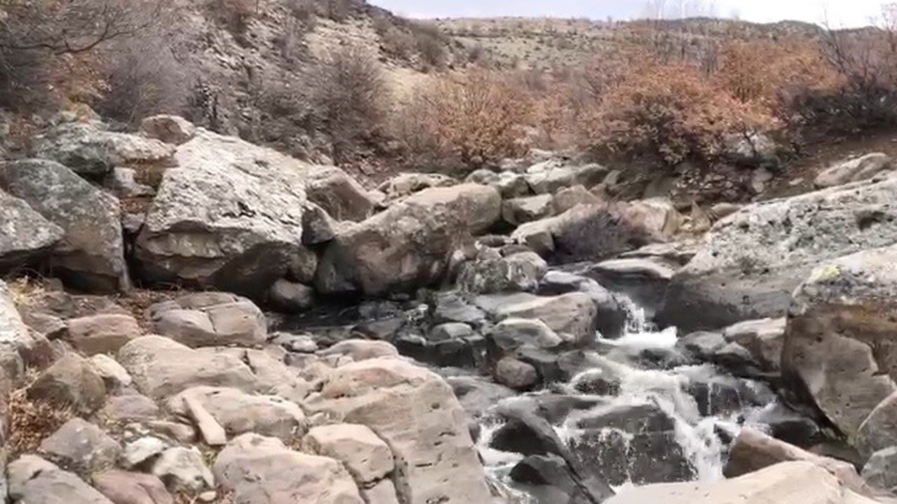 Karapınar’da eriyen kar suları derelere canlandırdı
