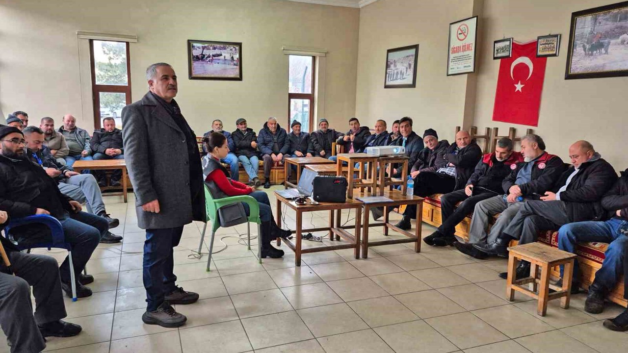 Talas’ta çiftçiye eğitimler sürüyor
