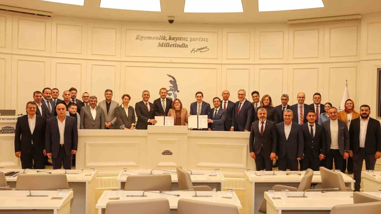 Büyükşehirden personele rekor zam
