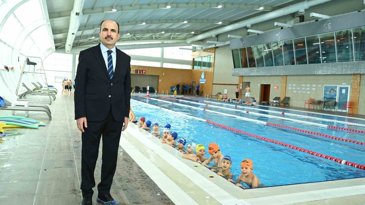 Başkan Altay: "Hedefimiz 31 ilçemizin tamamında ilkokul üçüncü sınıf öğrencilerine yüzme öğretmek"
