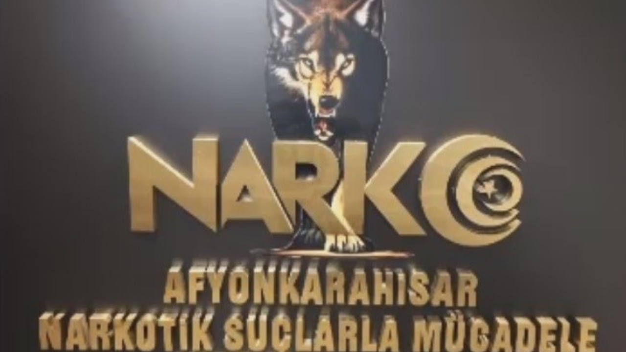 Araçta zulalanmış uyuşturucuya 2 tutuklama
