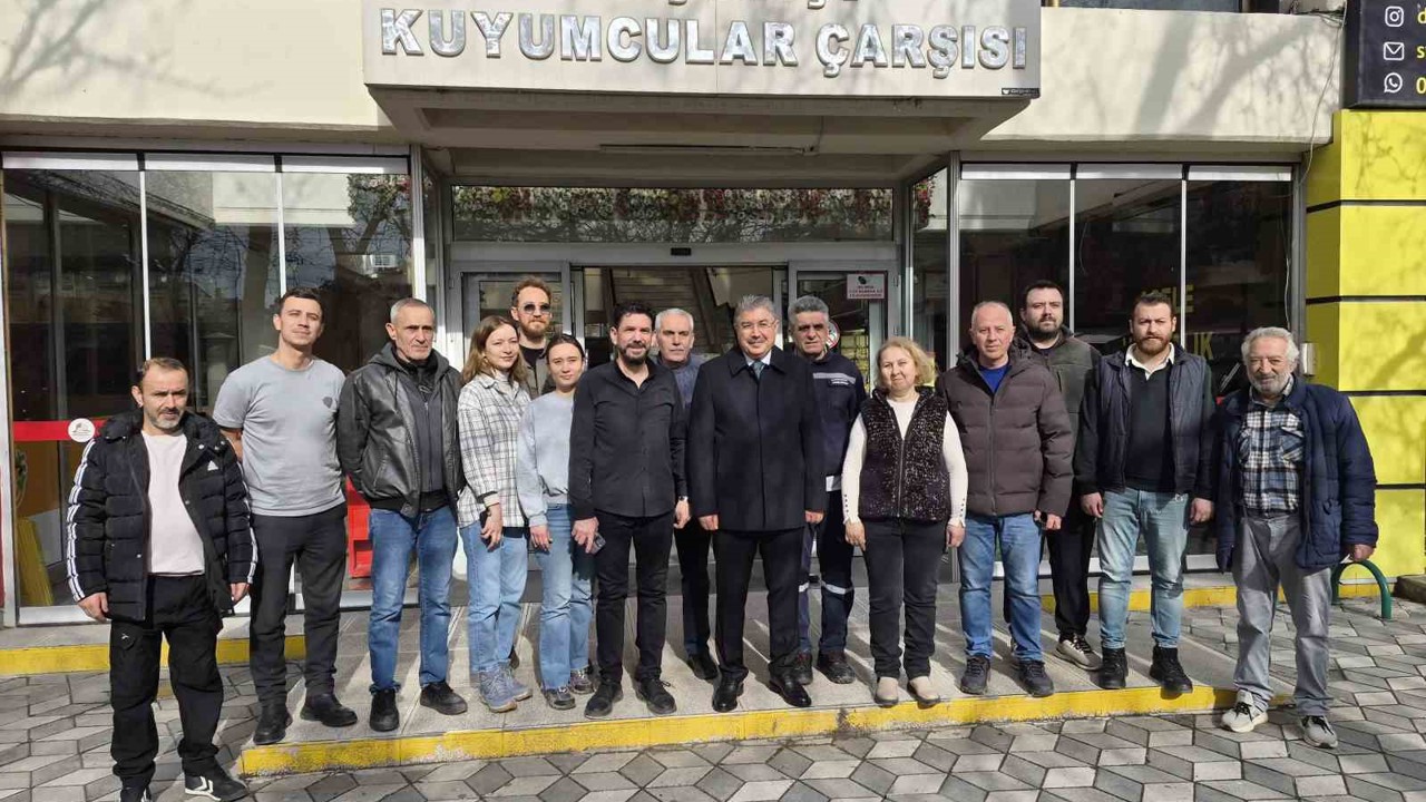 Vali Yılmaz, kapı kapı dolaşıp esnafı ziyaret etti
