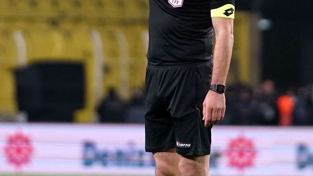 Kayserispor - Kocaelispor maçının VAR’ı Ümit Öztürk oldu
