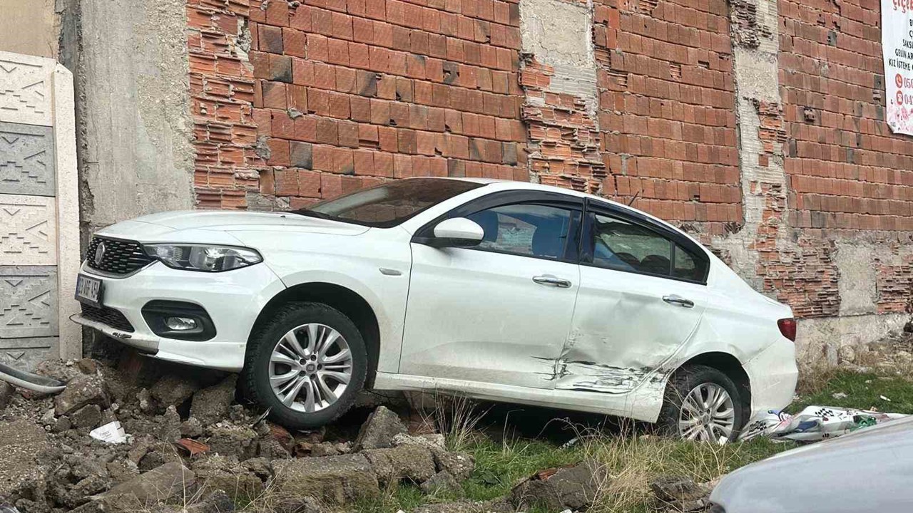 Elazığ’da trafik kazası: 2 yaralı
