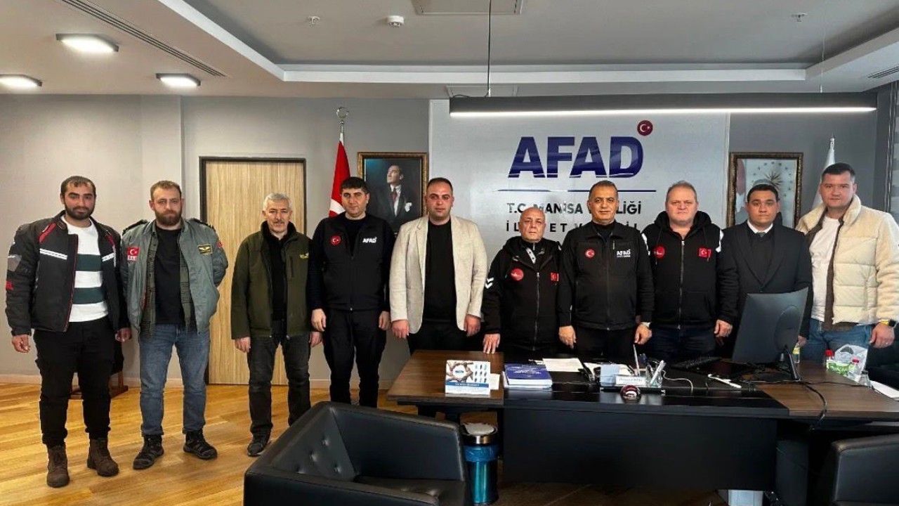 Gökyüzünün gönüllü neferleri Manisa’da ’İHAKUT’ çatısı altında birleşti
