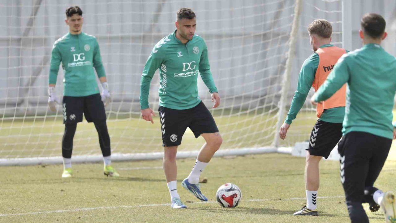 Konyaspor, Corendon Alanyaspor maçı hazırlıklarına başladı
