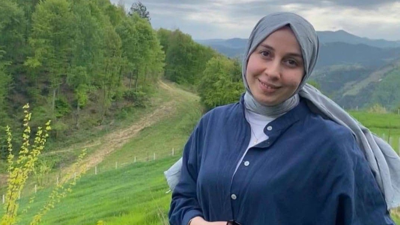 Mardin’deki feci kazada hayatını kaybeden genç kız gözyaşları arasında toprağa verildi
