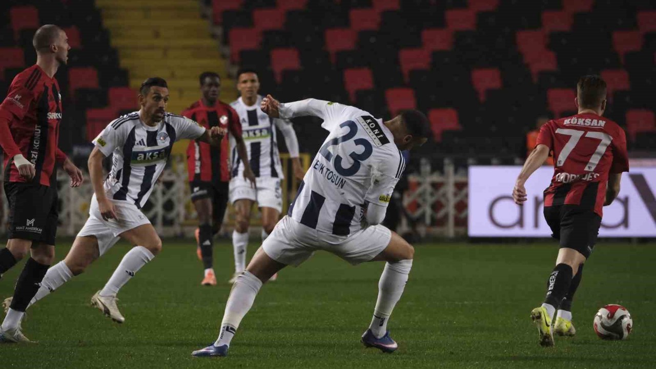 Trendyol Süper Lig: Gaziantep FK: 2 - Kasımpaşa: 1 (İlk yarı)
