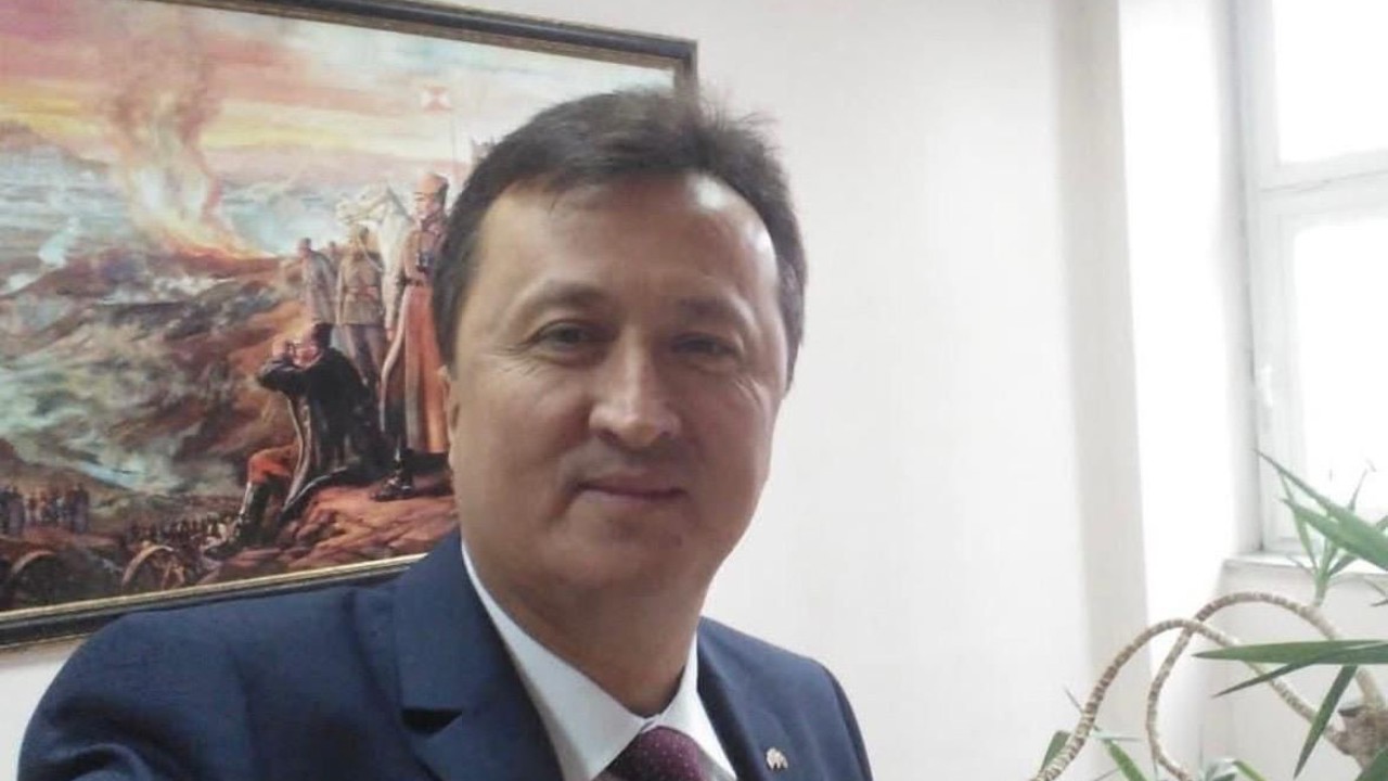 4 gün sonra emekli olacağı için arkadaşlarıyla vedalaşan polis kazada hayatını kaybetti
