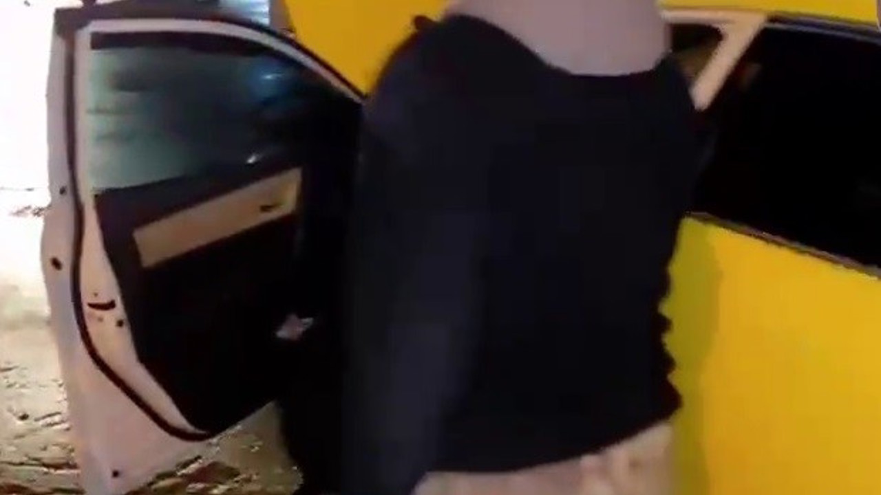Taksiyle 2 buçuk milyon TL’lik uyuşturucu kaçırırken yakalandılar
