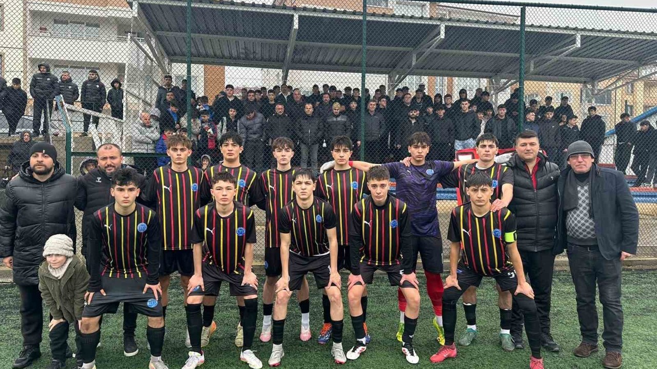 Bilecik U16 Gençler Ligi’nin namağlup şampiyonu oldu
