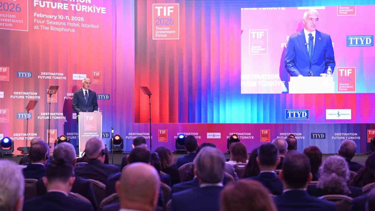 Kültür ve Turizm Bakanı Ersoy, turizm gelirindeki artışa vurgu yaptı
